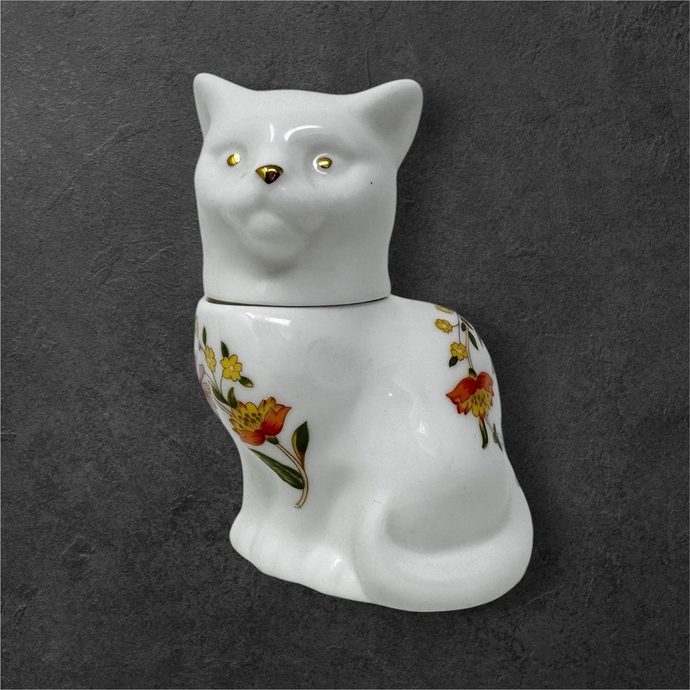 Aynsley Cottage Garden Cat Trinket Box Fine‎ Bone China Lid Floral White 3.5"